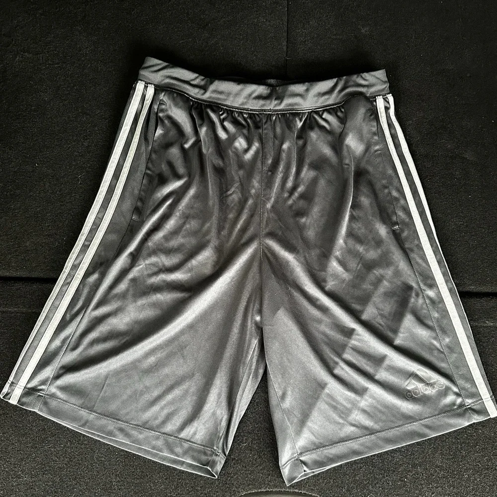 Adidas Climalite Men's M Medium Shorts Gray Black 3-Stripe Athletic Gym Running
